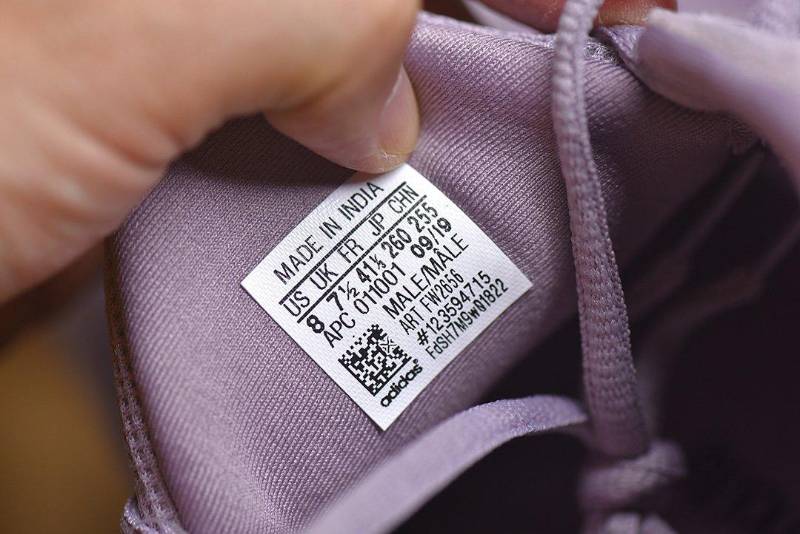 Adidas Yeezy 500
Soft Vision