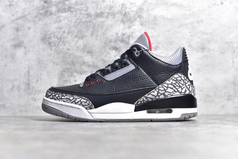 Jordan 3 Retro
Black Cement