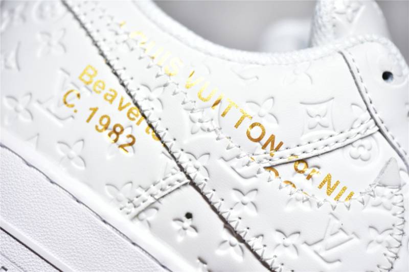 Louis Vuitton Nike Air Force 1 Low
By Virgil Abloh White
