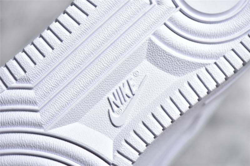 Nike Air Force 1 Low '07
White