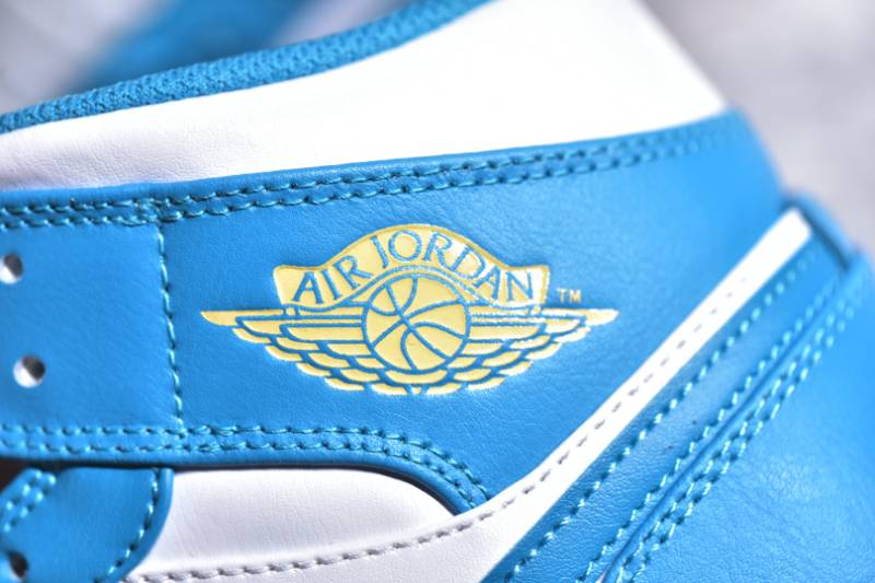 Jordan 1 Mid
Aquatone