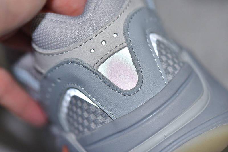 Adidas Yeezy Boost 700 V2
Inertia