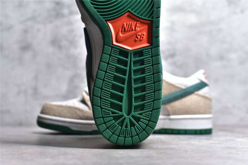 Nike SB Dunk Low
Jarritos