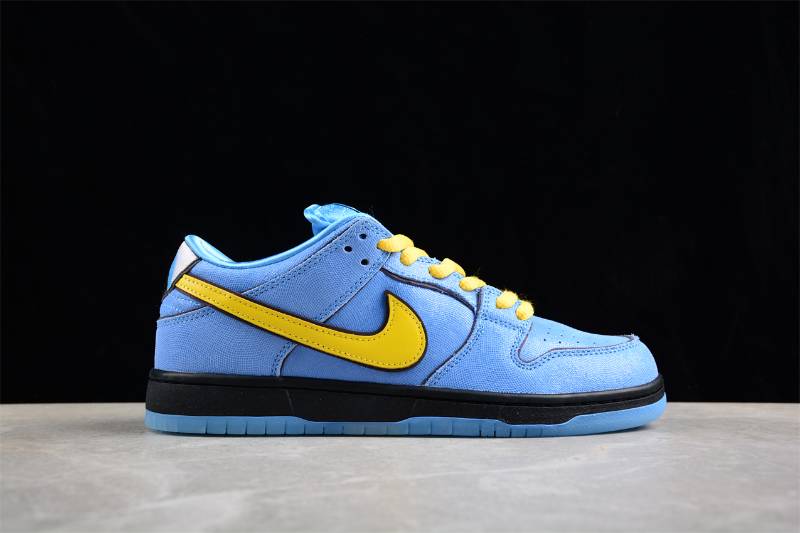 Nike SB Dunk Low
The Powerpuff Girls Bubbles (lindinha)