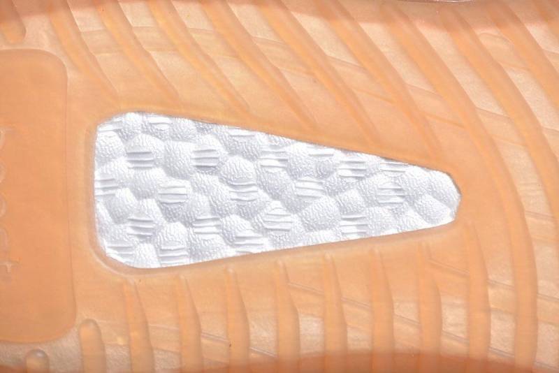 adidas Yeezy Boost 350 V2
Clay