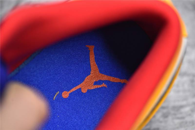 Jordan 1 Low
Royal Yellow