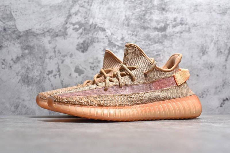 adidas Yeezy Boost 350 V2
Clay