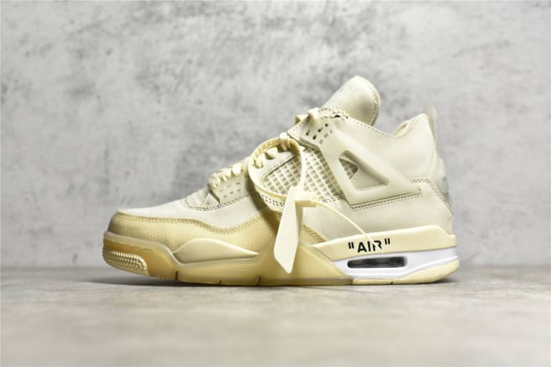 Jordan 4 Retro
Off-White Sail