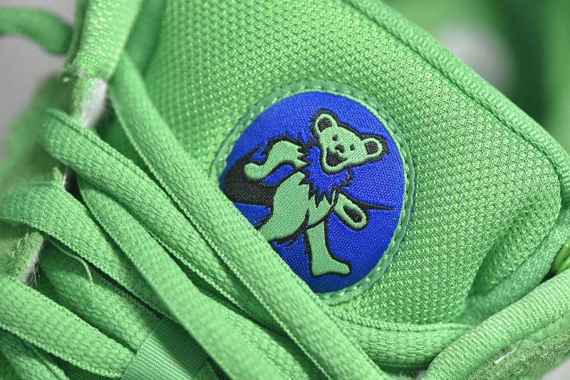 Nike SB Dunk Low
Grateful Dead Bears Green