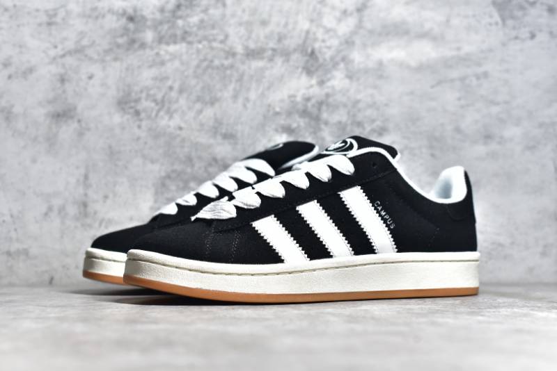 Adidas Campus 00s
Core Black