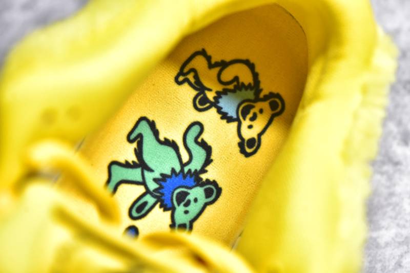 Nike SB Dunk Low
Grateful Dead Bears Yellow