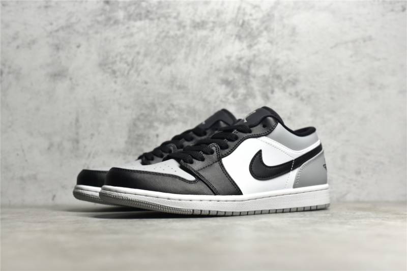 Jordan 1 Low
Shadow Toe