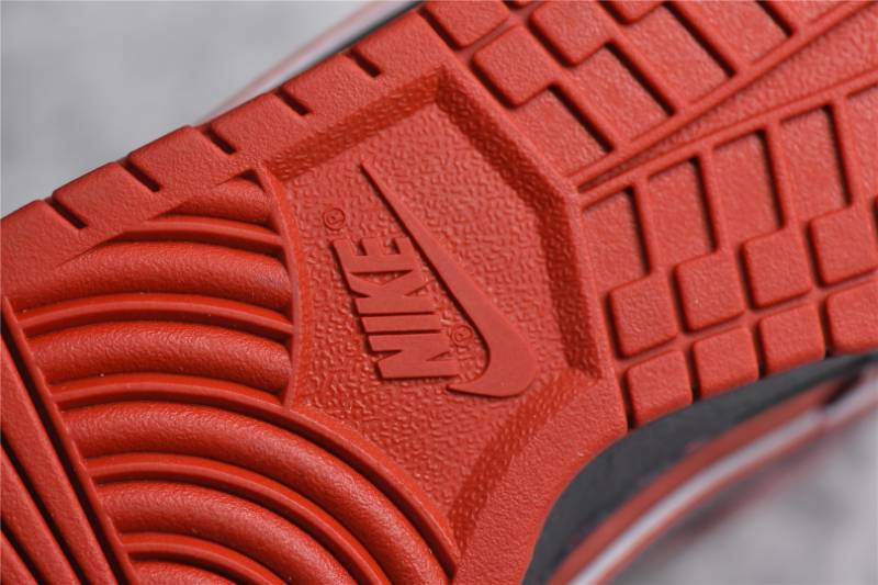 Nike SB Dunk Low
Concepts Red Lobster