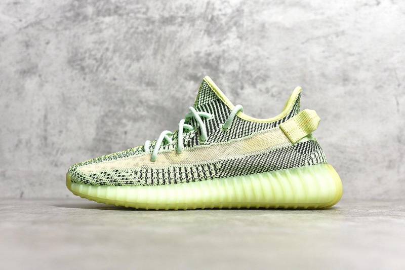 adidas Yeezy Boost 350 V2
Yeezreel