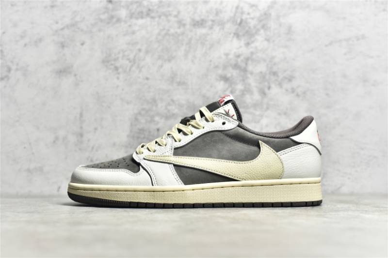 Jordan 1 Retro Low OG SP
Travis Scott Reverse Mocha