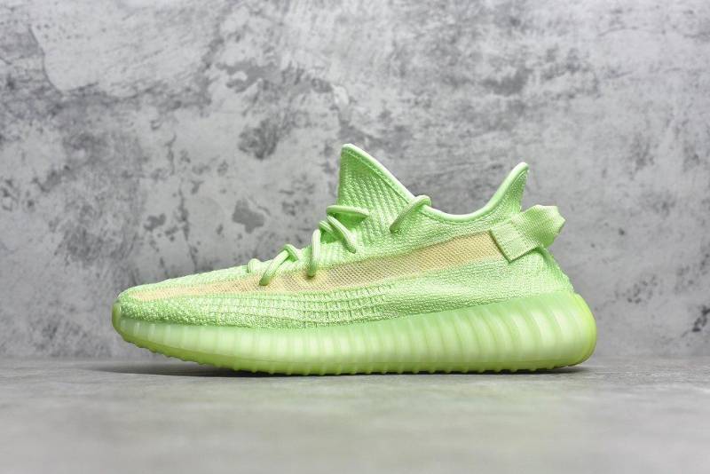 adidas Yeezy Boost 350 V2
Glow
