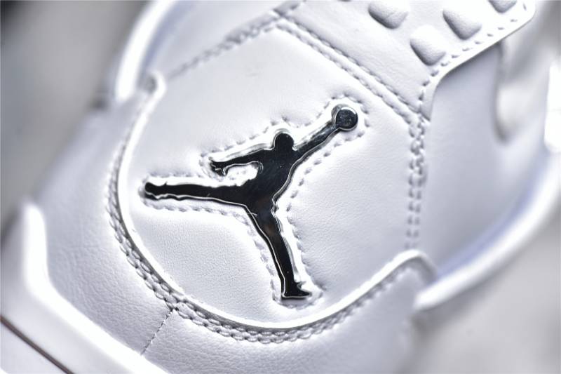 Jordan 4 Retro
Pure Money