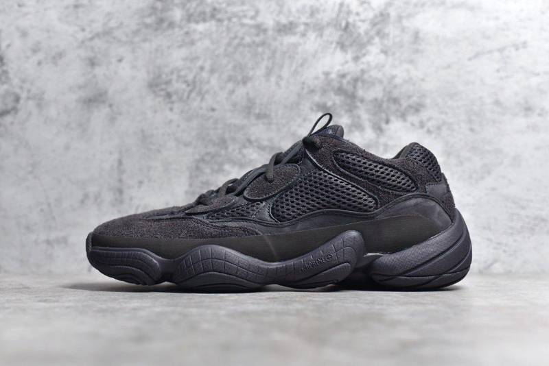 Adidas Yeezy 500
Utility Black
