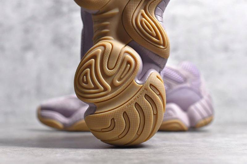 Adidas Yeezy 500
Soft Vision