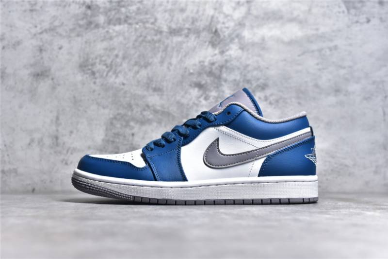 Jordan 1 Low
True Blue