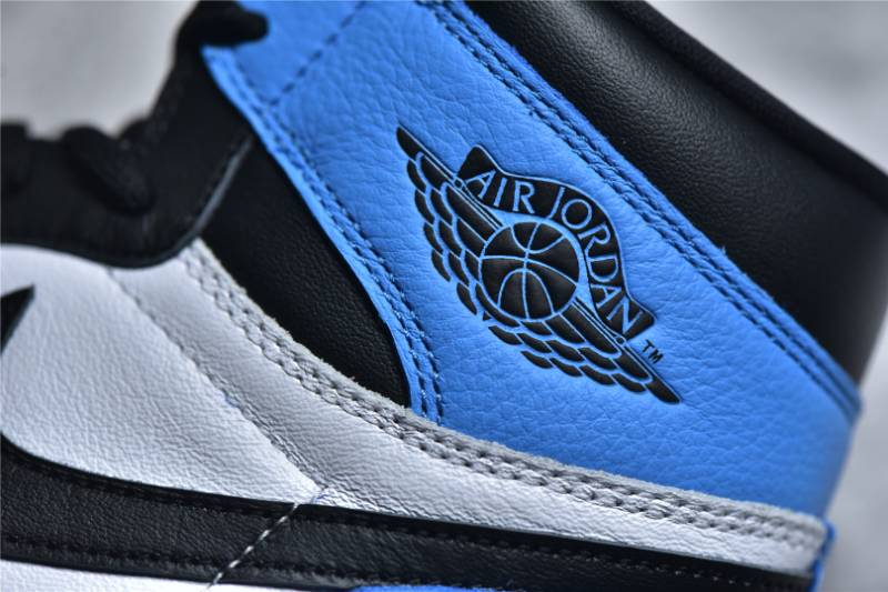 Jordan 1 Mid
University Blue Black
