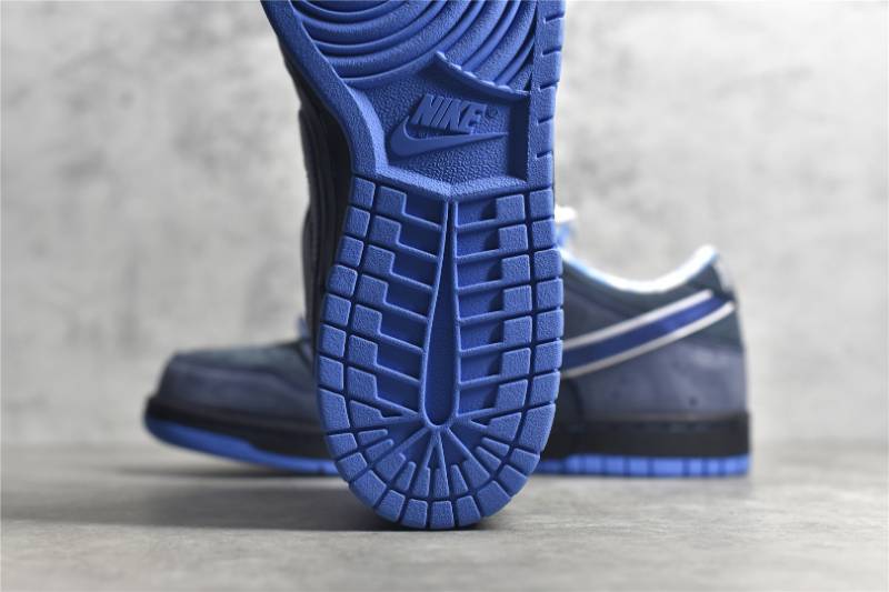 Nike SB Dunk Low
Concepts Blue Lobster