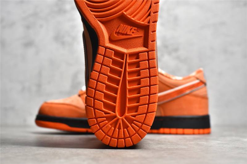 Nike SB Dunk Low
Concepts Orange Lobster