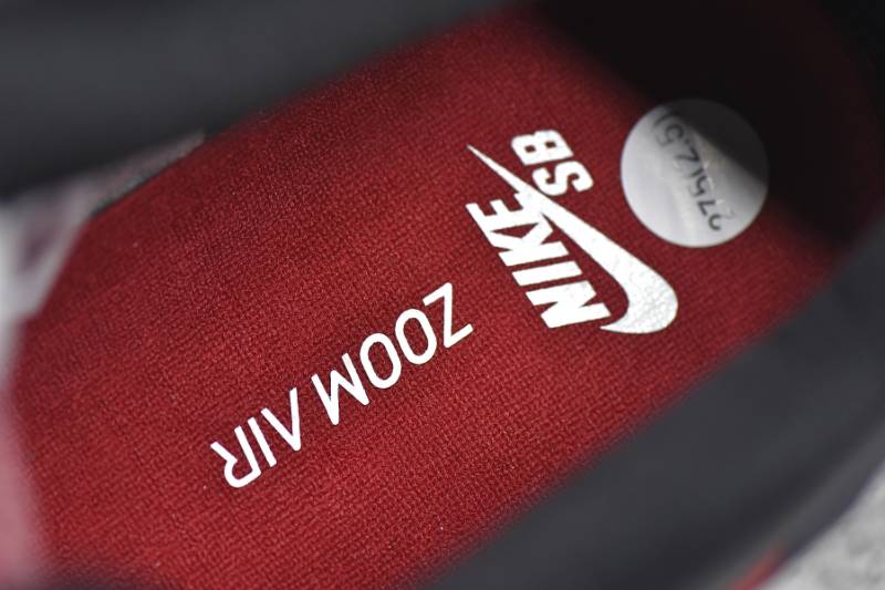 Nike SB Dunk Low
J-Pack Chicago