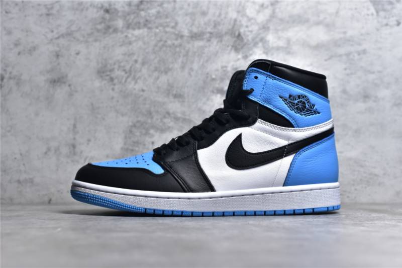 Jordan 1 Mid
University Blue Black