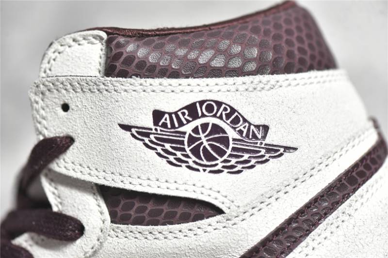 Jordan 1 Retro High OG
A Ma Maniére