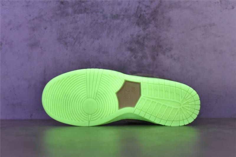 Nike SB Dunk Low
Mummy