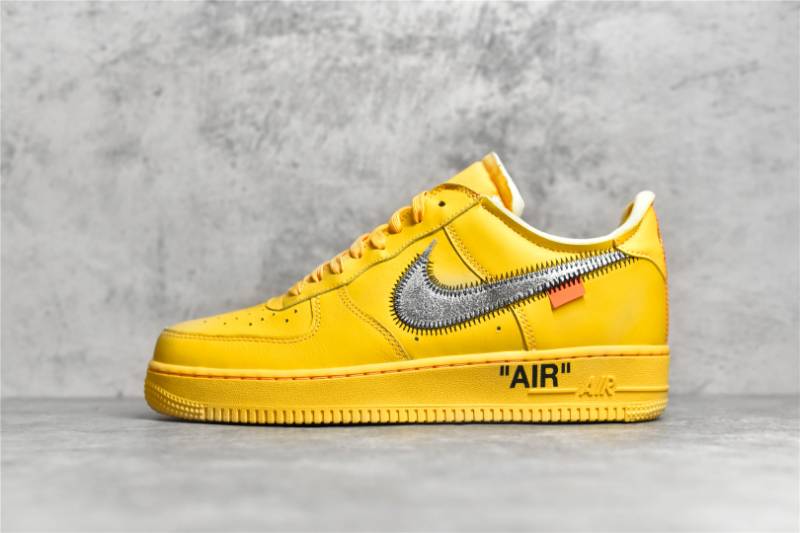 Nike Air Force 1 Low
Off-White ICA University Gold