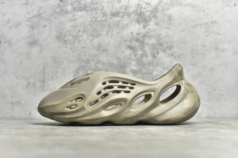Adidas Yeezy Foam RNNR Stone Sage