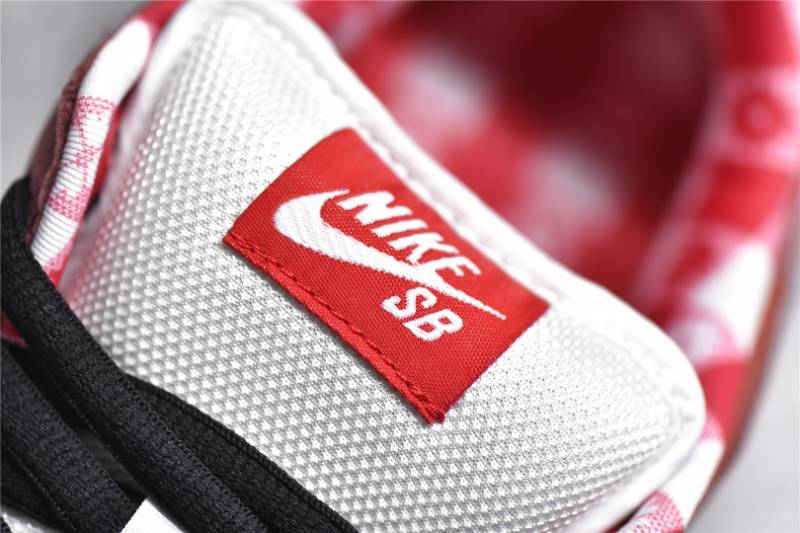 Nike SB Dunk Low
Concepts Red Lobster