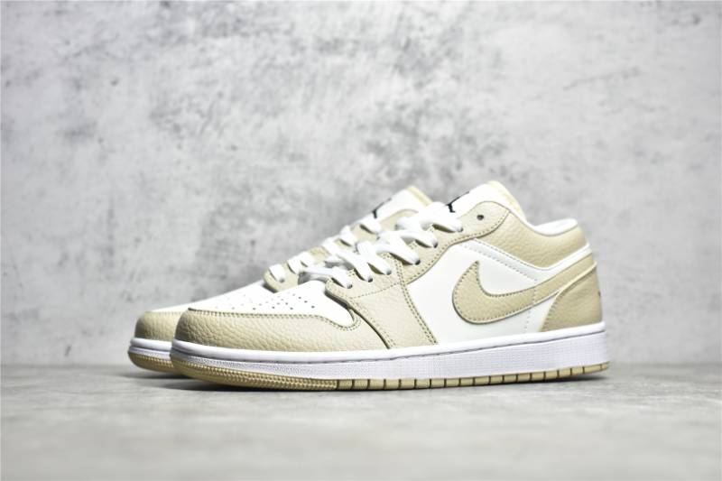 Jordan 1 Low SE
Sail Rattan University Red