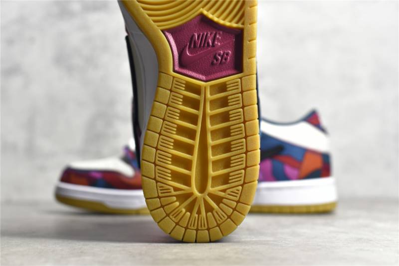 Nike SB Dunk Low Pro
Parra Abstract Art
