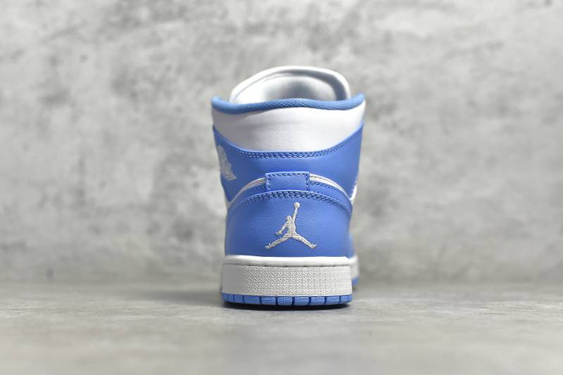 Jordan 1 Retro High OG
University Blue