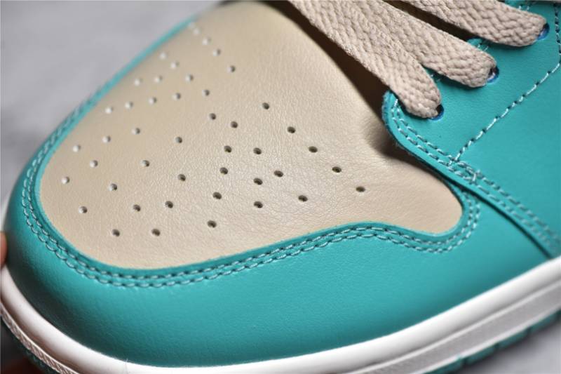 Jordan 1 Low
Tropical Teal