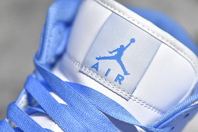 Jordan 1 Retro High OG
University Blue