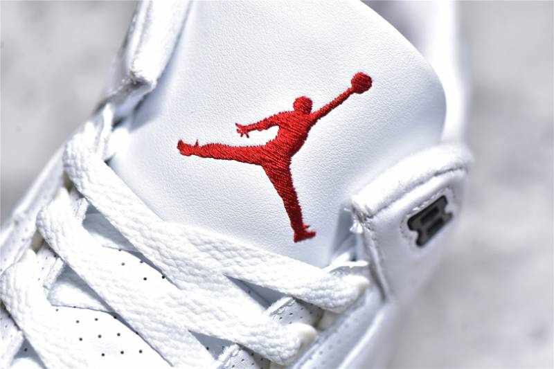 Jordan 3 Retro
White Cement Reimagined