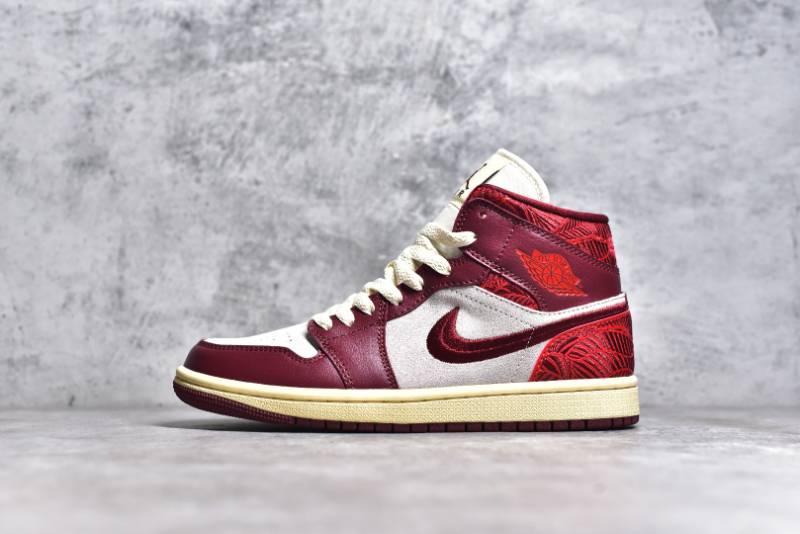 Jordan 1 Mid SE
Tiki Leaf Team Red (Women's)