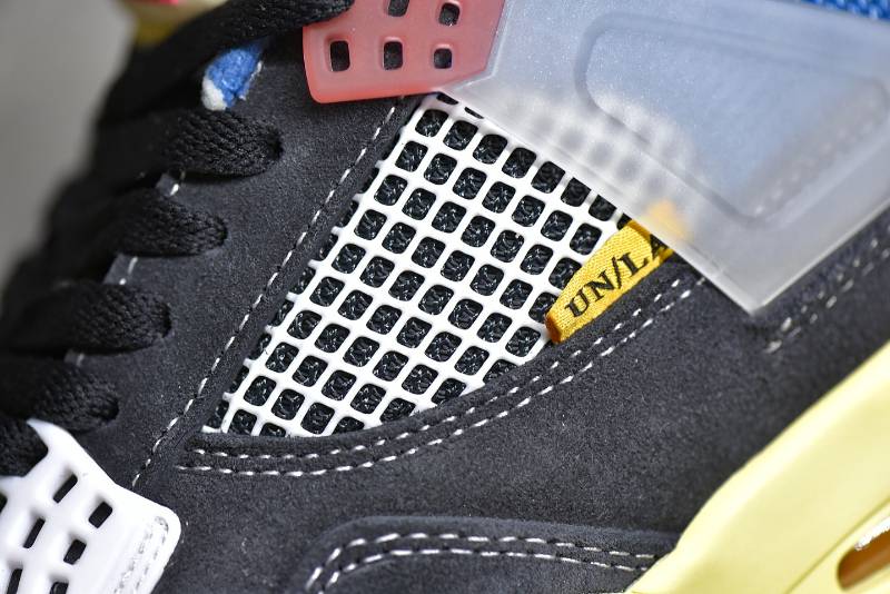 Jordan 4 Retro
Union Off Noir