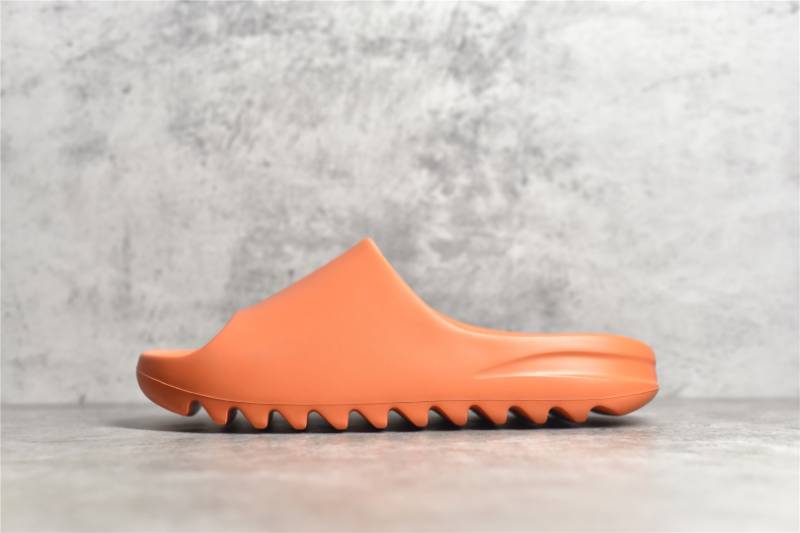 Adidas Yeezy Slide
Enflame Orange