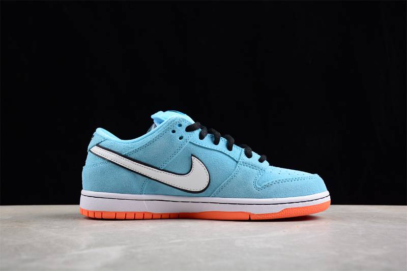 Nike SB Dunk Low
Club 58 Gulf