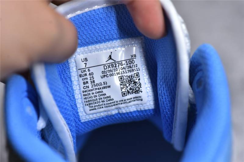 Jordan 1 Mid
University Blue Grey