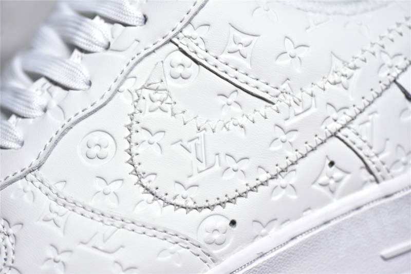 Louis Vuitton Nike Air Force 1 Low
By Virgil Abloh White