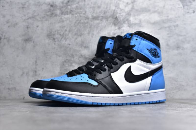 Jordan 1 Mid
University Blue Black