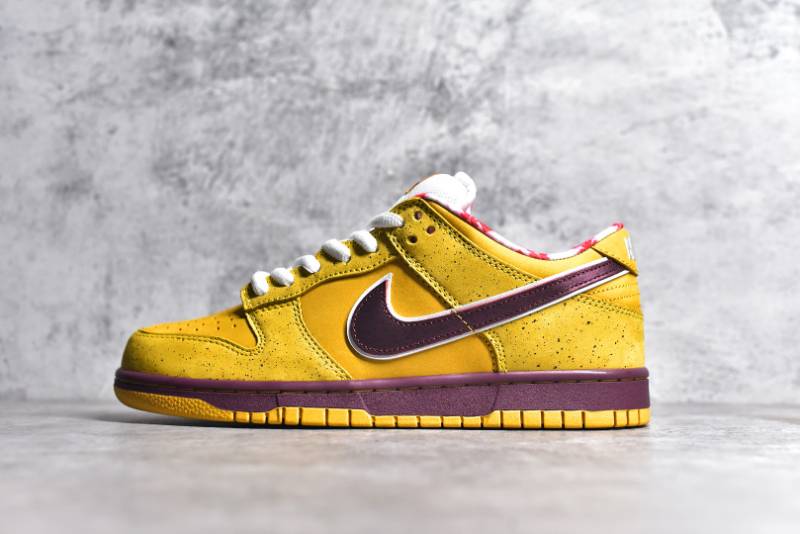 Nike SB Dunk Low
Yellow Lobster