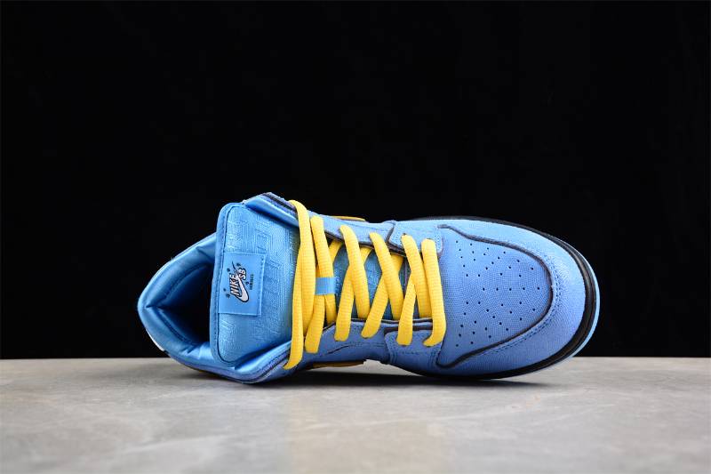 Nike SB Dunk Low
The Powerpuff Girls Bubbles (lindinha)