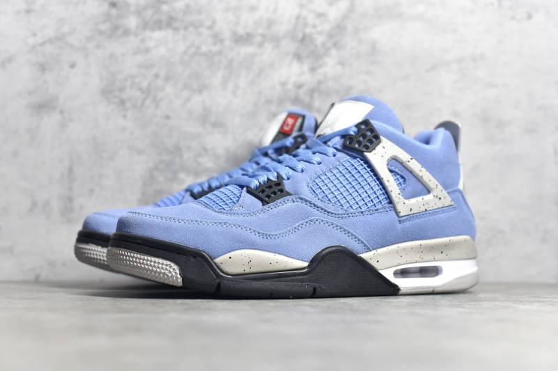 Jordan 4 Retro
University Blue